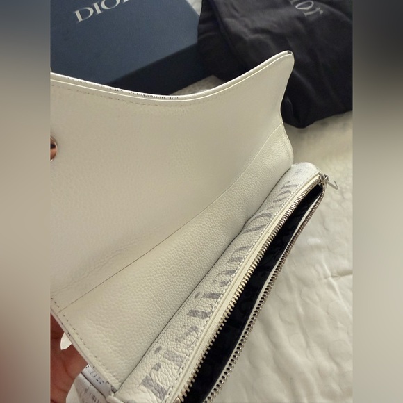 CHRISTIAN DIOR
Daniel Arsham Saddle Printed Leather crossbody bag - Picture 9 of 13